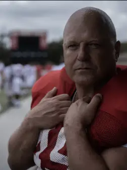 The Senior Logo null