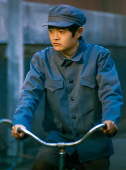 Fled Communism 1x1, 9x16, 16x9, 1.91x1, 420x315