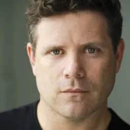 Sean Astin