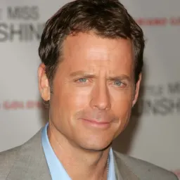 Greg Kinnear