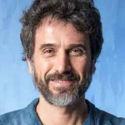 Eriberto Leão
