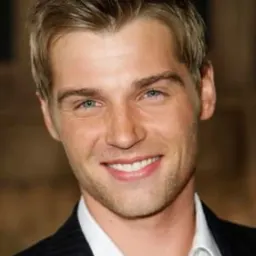 Mike Vogel