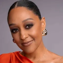 Tia Mowry