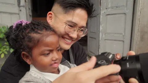 Sinos de Casamento e Sirenes