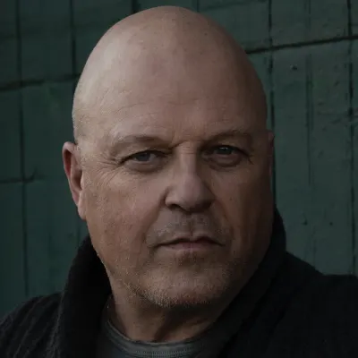 Michael Chiklis