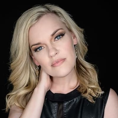 Kari Wahlgren